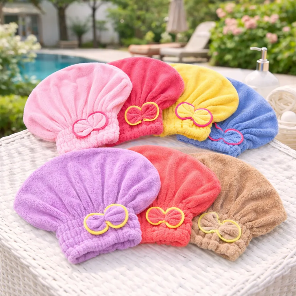 Toucas em diversas cores — ambiente externo